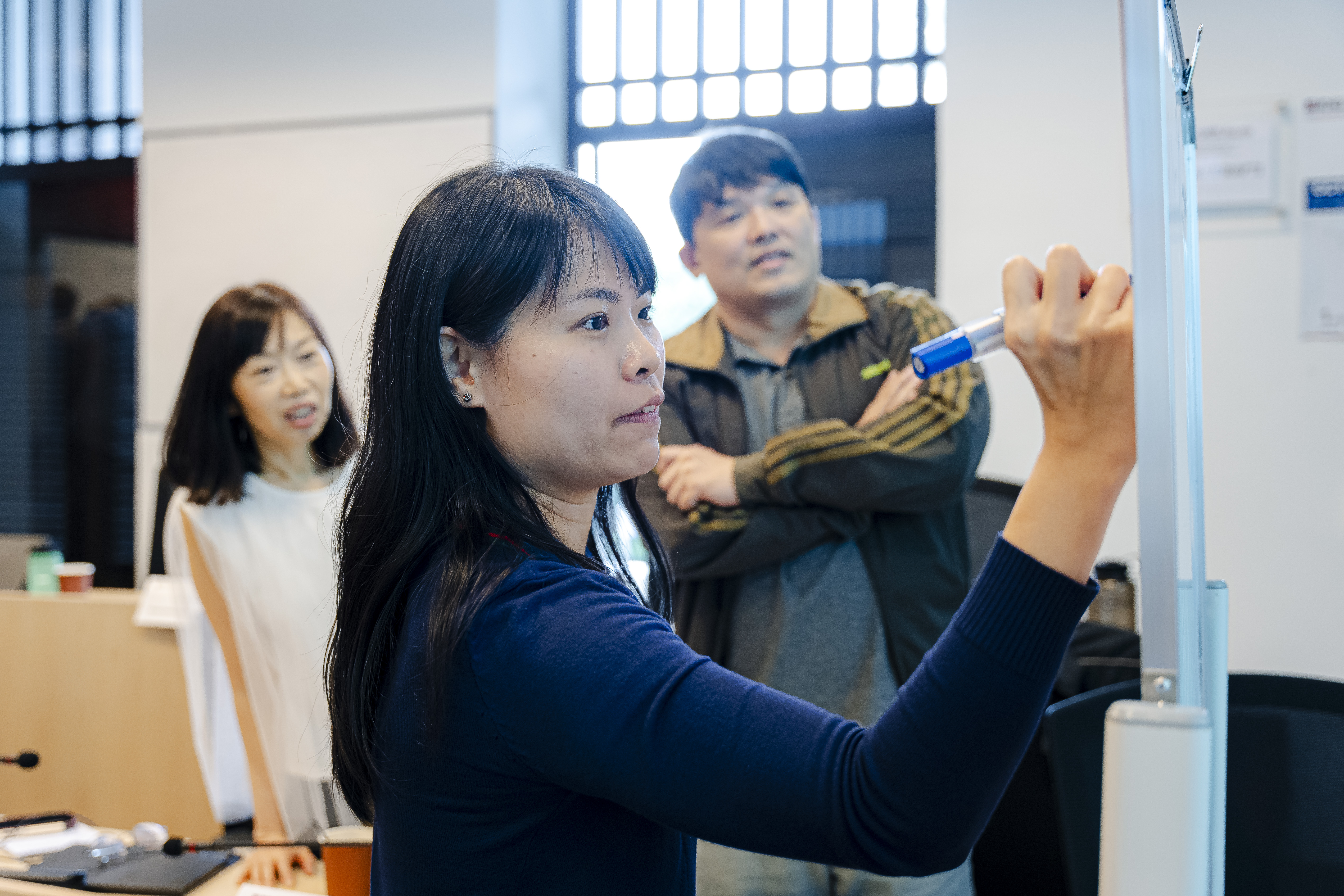 who-should-apply-image